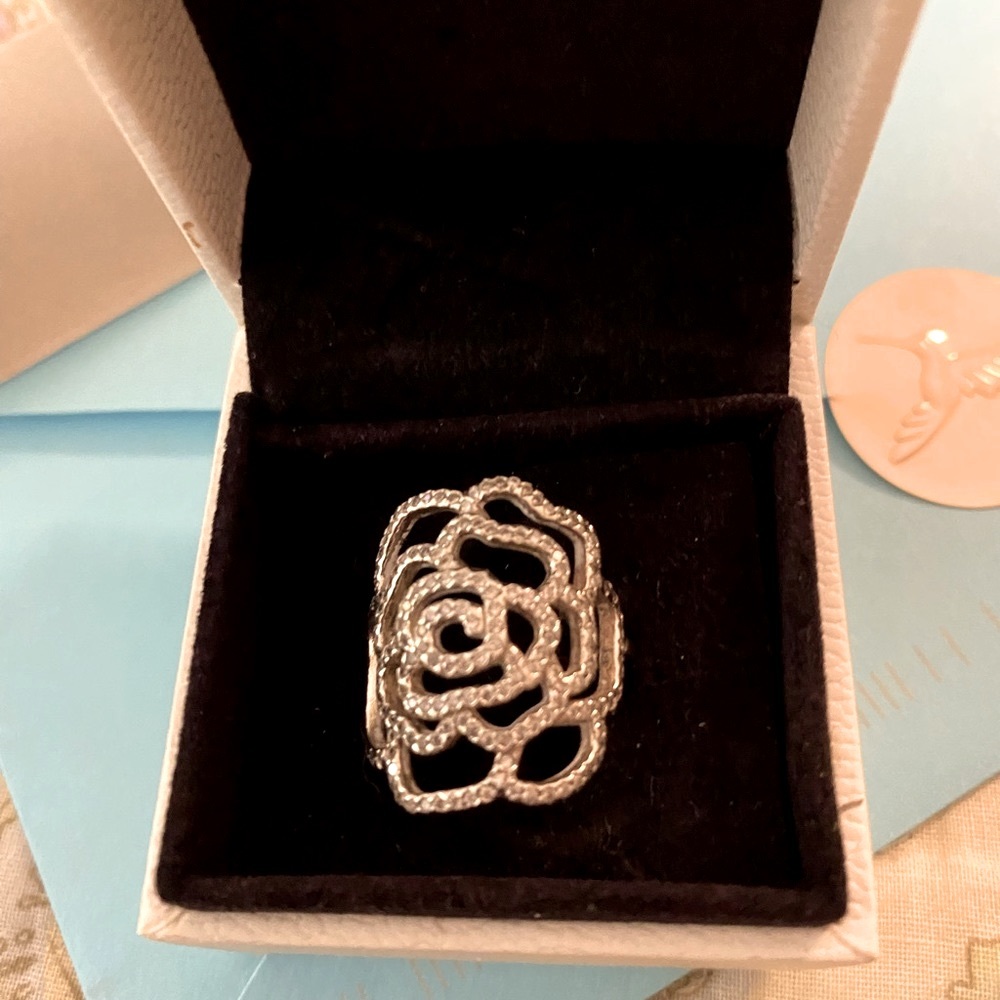 Pandora Shimmering Rose Large Ring EUC